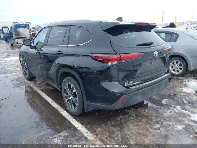 2025 Toyota Highlander Hybrid Xle მანქანა იყიდება აუქციონზე, vin: 5TDKBRCH6SS657281, აუქციონის ნომერი: 12490582