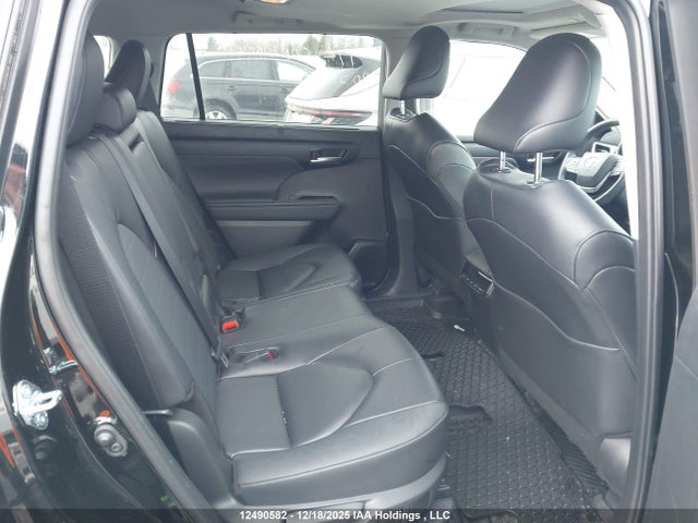2025 Toyota Highlander Hybrid Xle მანქანა იყიდება აუქციონზე, vin: 5TDKBRCH6SS657281, აუქციონის ნომერი: 12490582