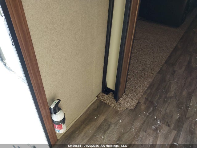 Grand Design Recreational 2018 573TR3826J3317090 Image 6