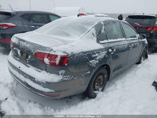 Продажа на аукционе авто 2017 Volkswagen Jetta, vin: 3VW2B7AJ9HM371599, номер лота: 12490681
