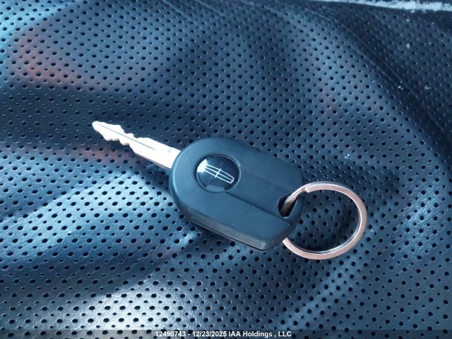 Продажа на аукционе авто 2010 Lincoln Mkz, vin: 3LNHL2JCXAR613917, номер лота: 12490743