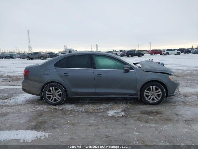 3VWD67AJ3GM318957 Volkswagen JETTA SE