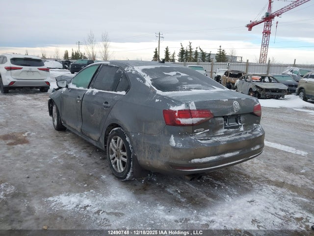3VWD67AJ3GM318957 Volkswagen JETTA SE