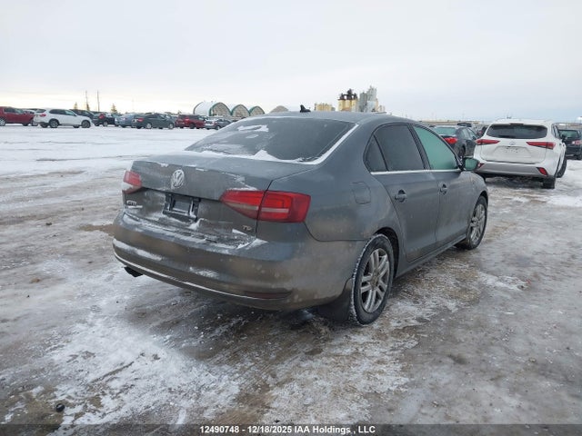 3VWD67AJ3GM318957 Volkswagen JETTA SE
