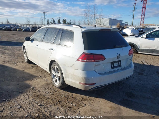3VW117AU0JM765281 Volkswagen Golf Sportwagen S