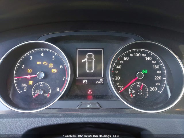 3VW117AU0JM765281 Volkswagen Golf Sportwagen S