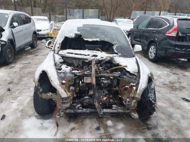 5YJ3E1EB6NF117136 Tesla MODEL 3