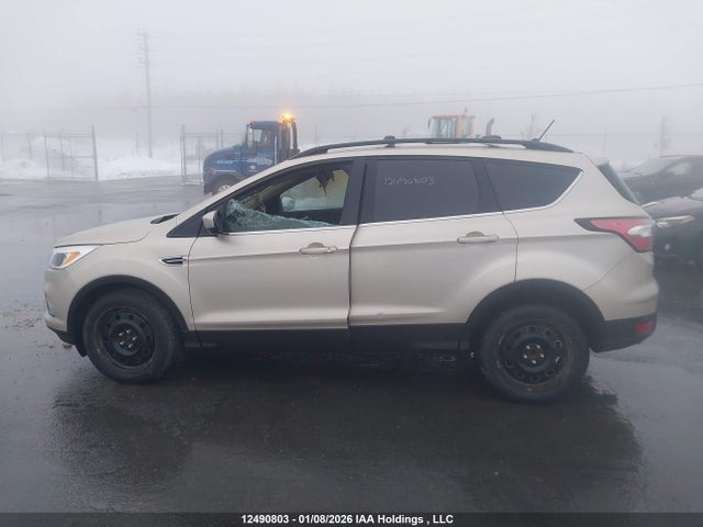 1FMCU0GD8JUA13045 Ford ESCAPE SE