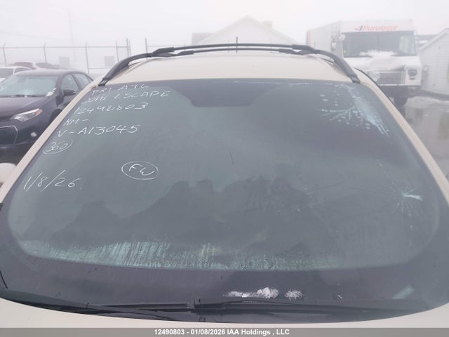 1FMCU0GD8JUA13045 Ford ESCAPE SE