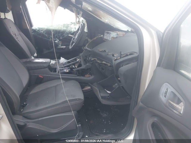1FMCU0GD8JUA13045 Ford ESCAPE SE