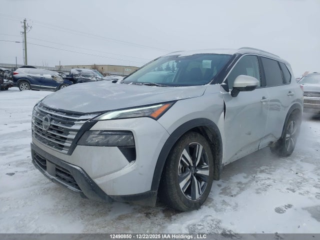 JN8BT3BB8RW287425 Nissan Rogue Sv Moonroof