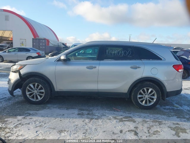 5XYPGDA37HG235978 KIA Sorento 2.4l Lx