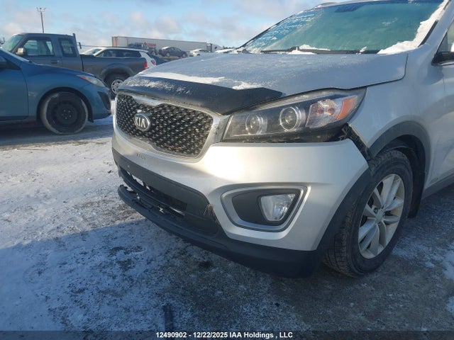 5XYPGDA37HG235978 KIA Sorento 2.4l Lx