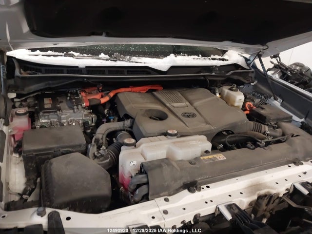 5TFVC5DB9NX012412 Toyota Tundra Hybrid Capstone