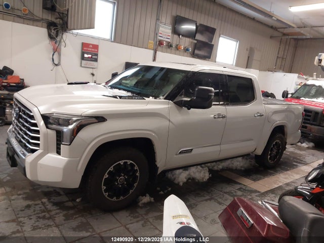 5TFVC5DB9NX012412 Toyota Tundra Hybrid Capstone