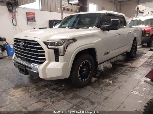 5TFVC5DB9NX012412 Toyota Tundra Hybrid Capstone