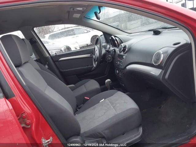 12490963 :رقم المزاد ، 3G2TC6DE6AL112355 vin ، 2010 Pontiac G3 Wave Se مزاد بيع