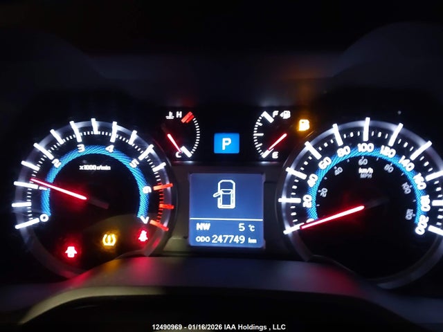 12490969 :رقم المزاد ، JTEBU5JR7F5264511 vin ، 2015 Toyota 4runner Sr5 V6 مزاد بيع