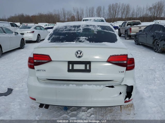 3VWB67AJ3HM338182 Volkswagen Jetta Wolfsburg Edition