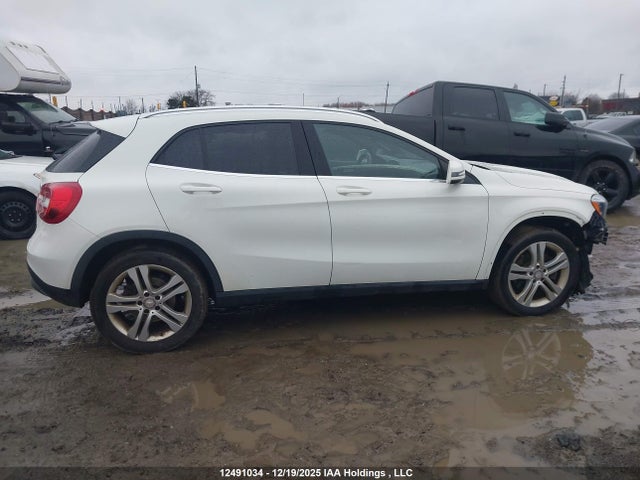 WDCTG4GB5FJ095806 Mercedes-Benz Gla 250 4matic