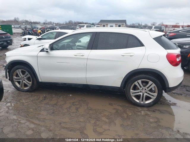 WDCTG4GB5FJ095806 Mercedes-Benz Gla 250 4matic