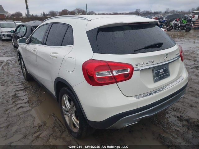 WDCTG4GB5FJ095806 Mercedes-Benz Gla 250 4matic