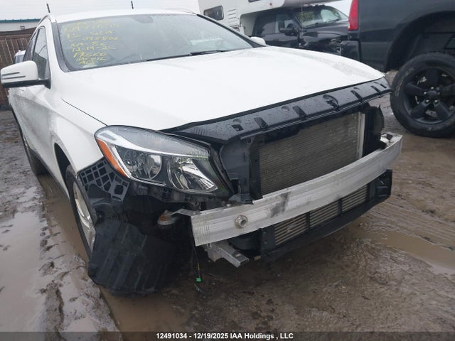 WDCTG4GB5FJ095806 Mercedes-Benz Gla 250 4matic