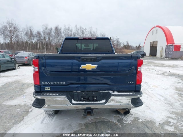 2GC4YPE75N1215006 Chevrolet Silverado K2500 Heavy Duty Ltz