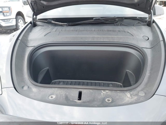 Продажа на аукционе авто 2023 Tesla Model Y Long Range, vin: LRWYGDEE1PC081395, номер лота: 12491117