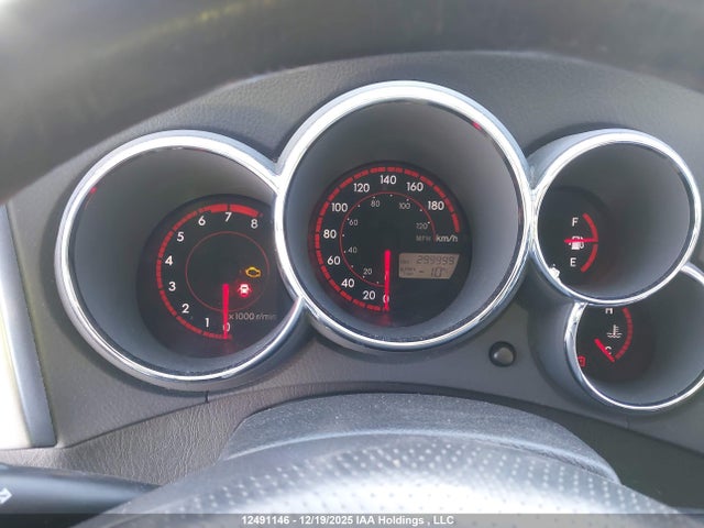 12491146 :رقم المزاد ، 2T1KR32E54C823429 vin ، 2004 Toyota Matrix Xr مزاد بيع