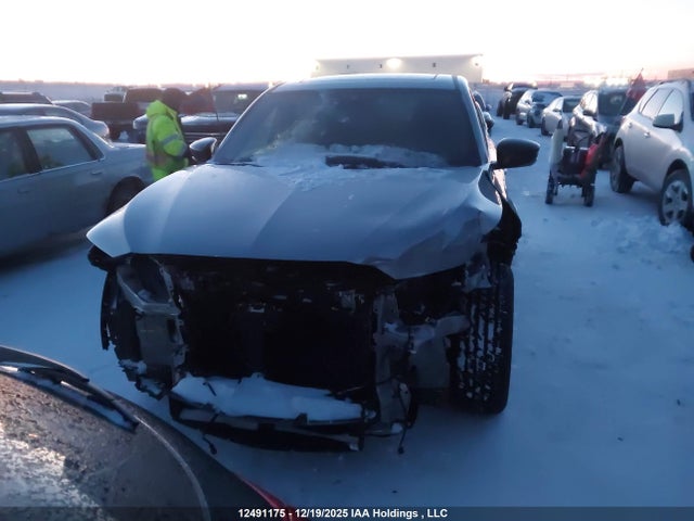 5J8YE1H00NL803347 Acura MDX A-SPEC