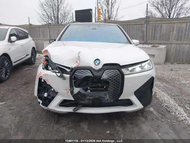BMW Ix Xdrive40 2024 WB513CF08RCN01875 Image 13