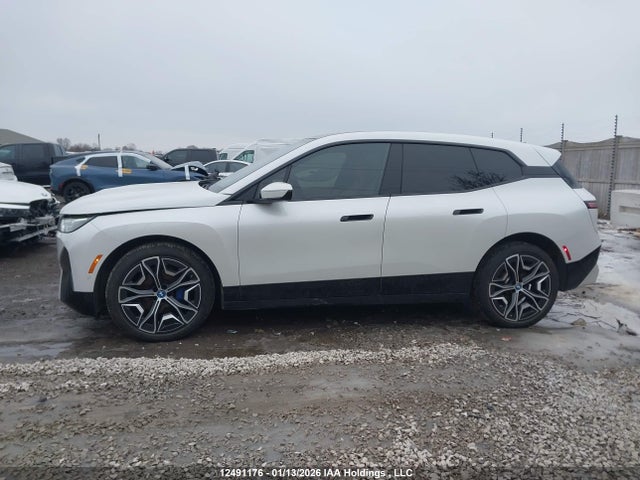 BMW Ix Xdrive40 2024 WB513CF08RCN01875 Image 15