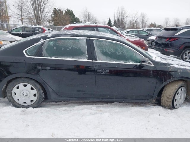 1VWBS7A37FC003406 Volkswagen PASSAT SE