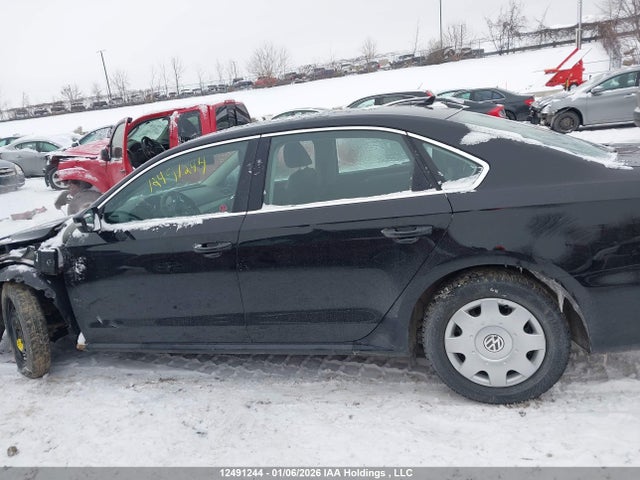 1VWBS7A37FC003406 Volkswagen PASSAT SE