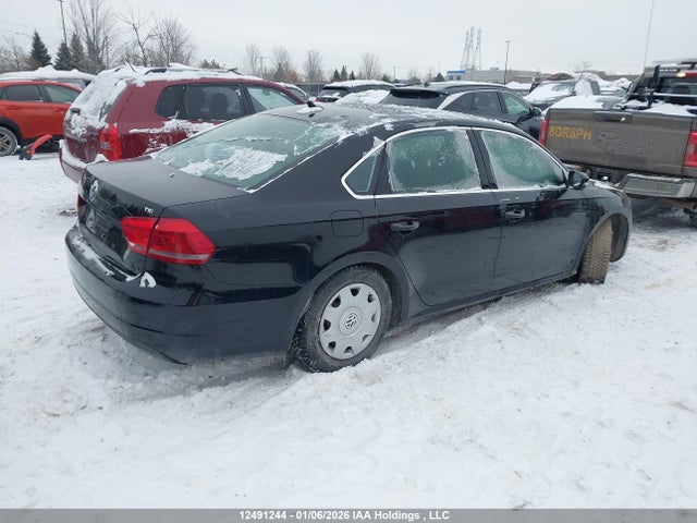 1VWBS7A37FC003406 Volkswagen PASSAT SE