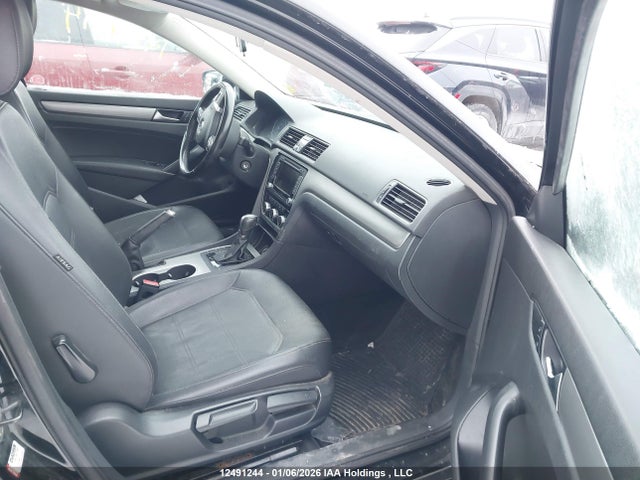 1VWBS7A37FC003406 Volkswagen PASSAT SE