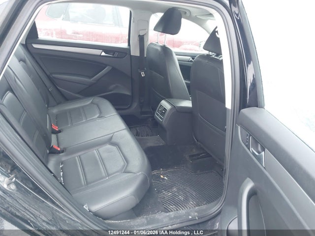 1VWBS7A37FC003406 Volkswagen PASSAT SE
