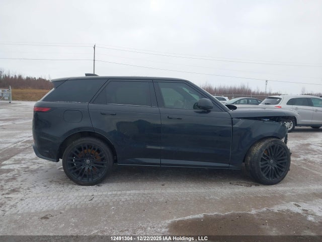 12491304 :رقم المزاد ، SAL1Z9F99RA407139 vin ، 2024 Land Rover Range Rover Sport Sv Edition One Flux Silver/sv Edition One Obsidian Black مزاد بيع