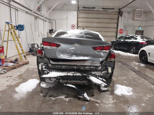 5NPE34AF7JH725655 Hyundai SONATA GLS