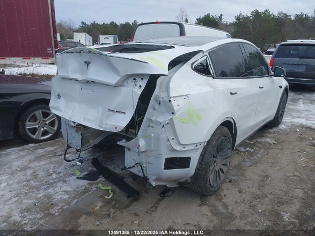 7SAYGDEF4NF319108 Tesla Model Y Performance