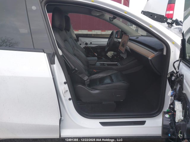 7SAYGDEF4NF319108 Tesla Model Y Performance