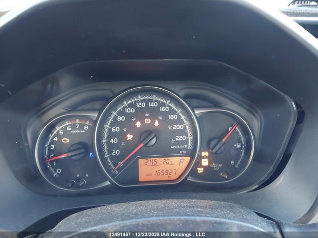 VNKKTUD3XFA054248 Toyota YARIS LE