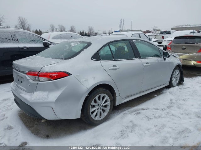 12491522 :رقم المزاد ، 5YFBPMBE4NP380347 vin ، 2022 Toyota Corolla مزاد بيع