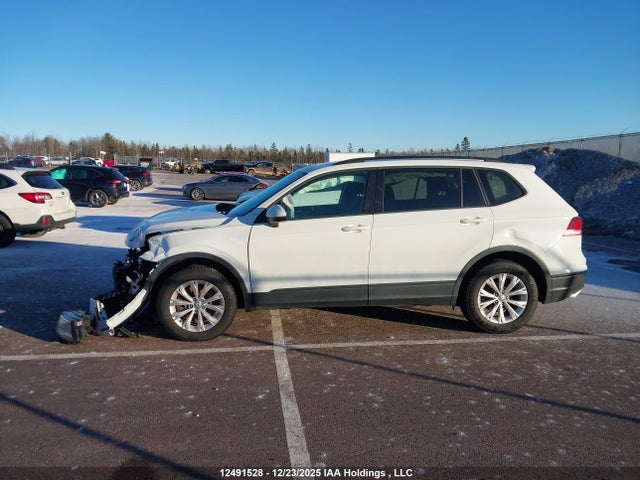 3VV0B7AX2KM148294 Volkswagen Tiguan Trendline