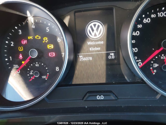 3VV0B7AX2KM148294 Volkswagen Tiguan Trendline