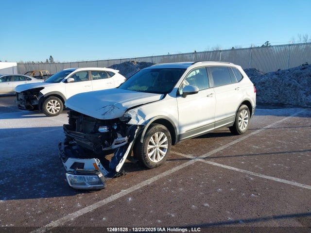 3VV0B7AX2KM148294 Volkswagen Tiguan Trendline