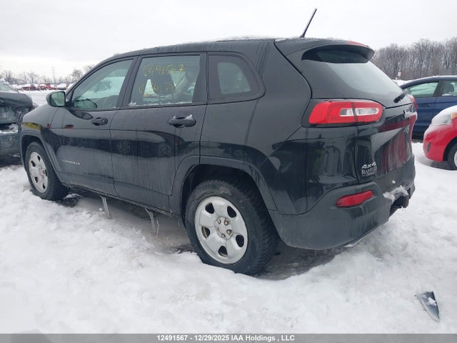 1C4PJMAS8GW341785 Jeep Cherokee