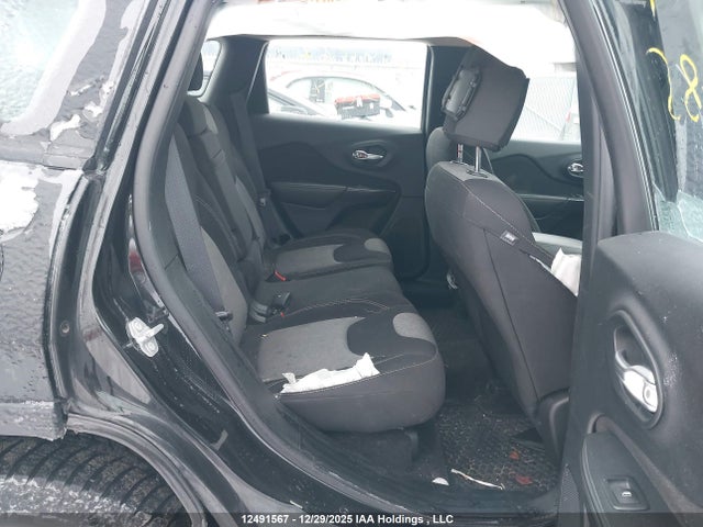 1C4PJMAS8GW341785 Jeep Cherokee