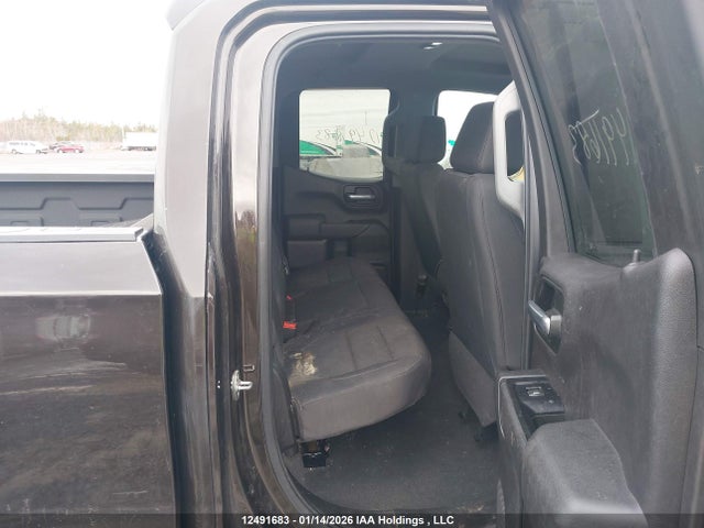 1GTR9AEF6KZ328389 GMC Sierra K1500